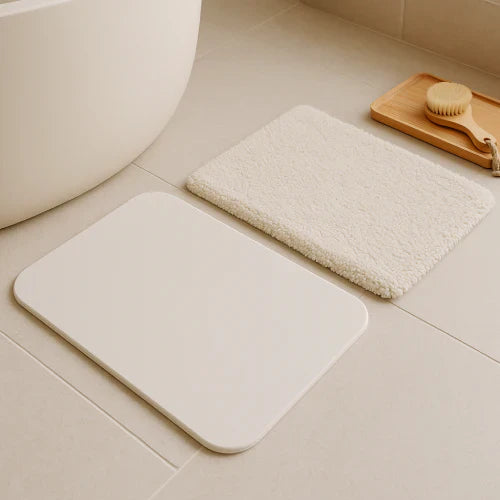 Tapis de bain silicone vs coton : avantages + inconvénients