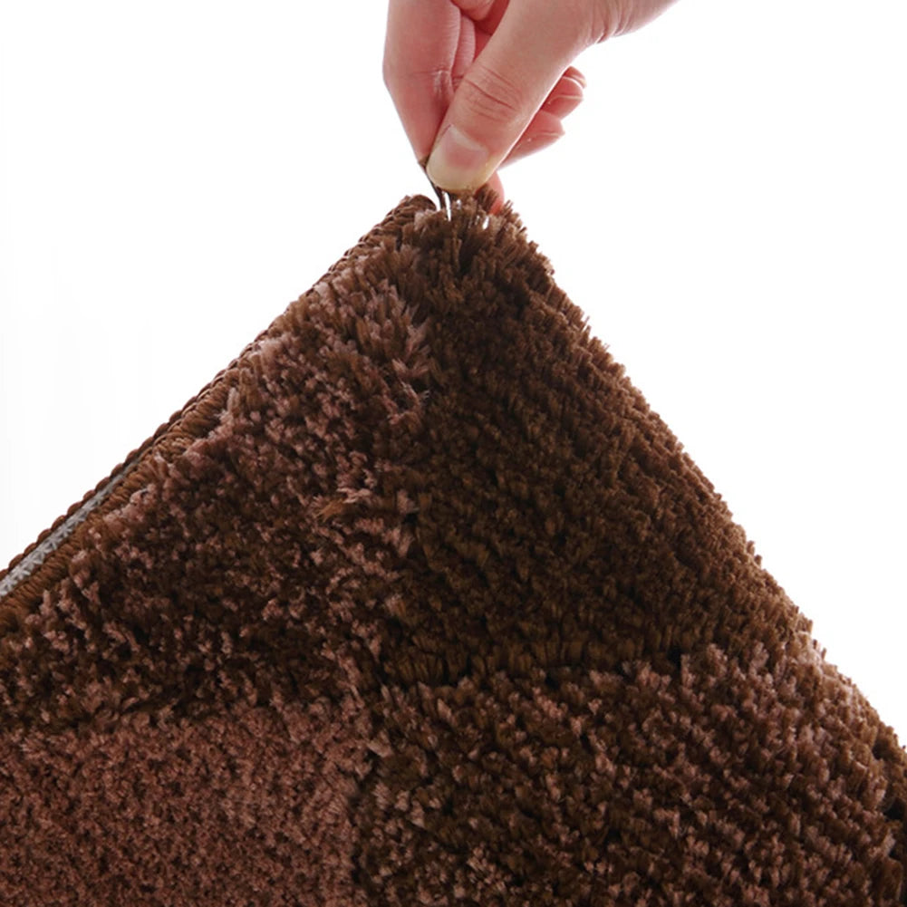 Tapis de bain beige et marron peluche