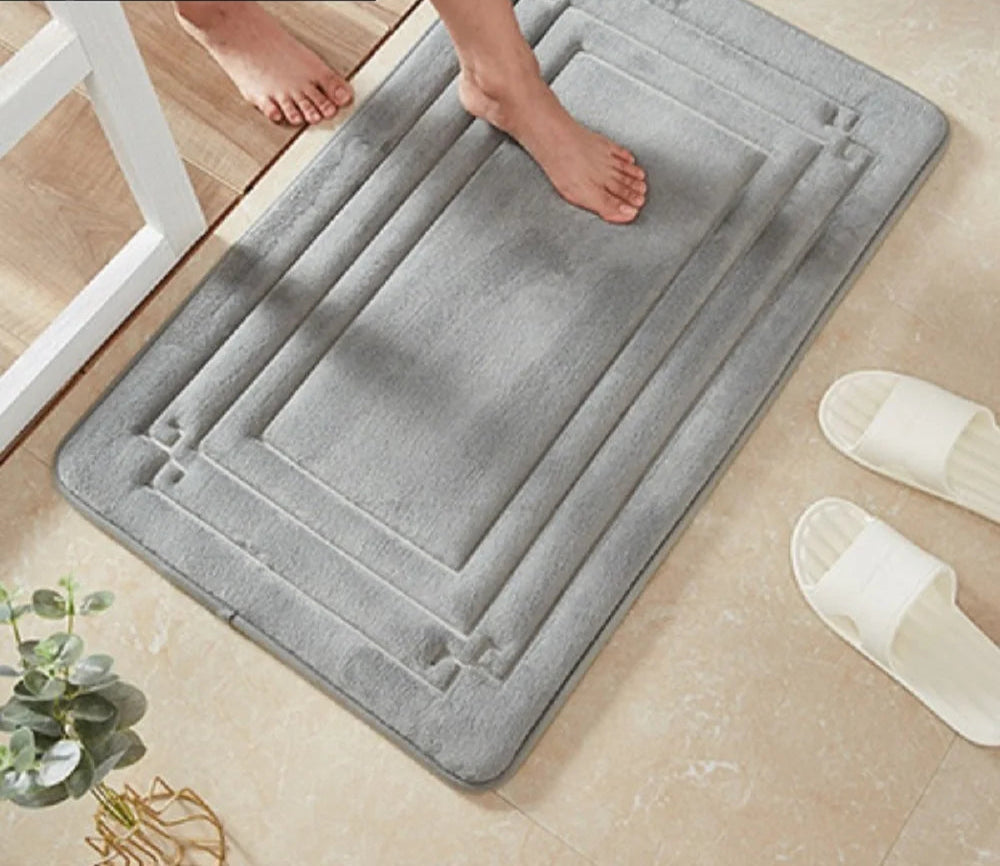 Tapis de bain gris perle mousse 