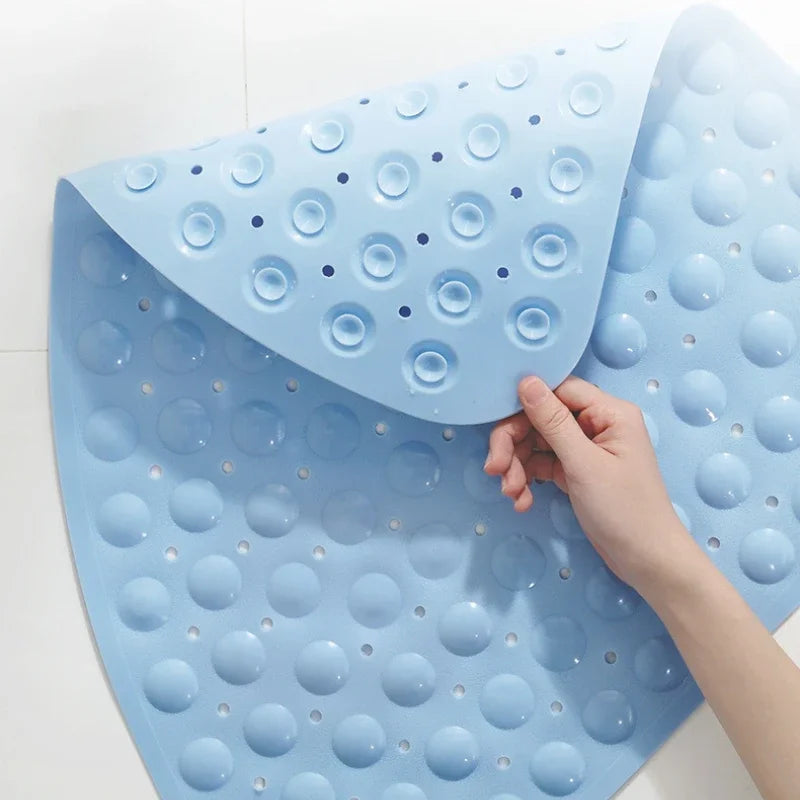 Tapis de bain pour baignoire d'angle main
