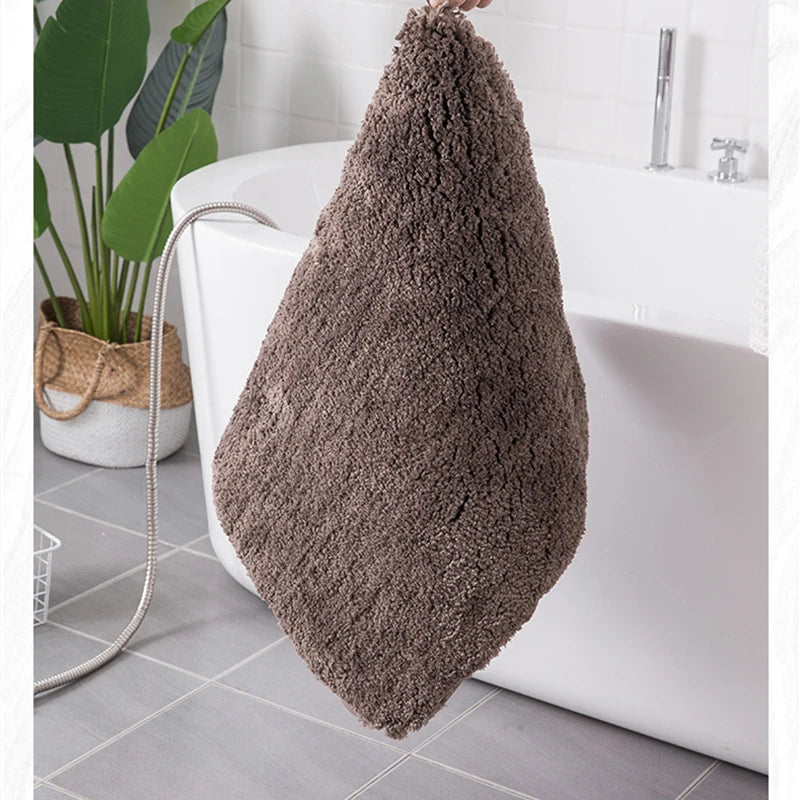 Tapis de bain saumon peluche
