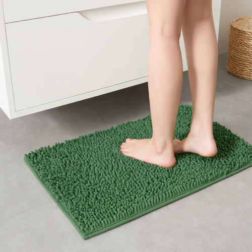 Tapis de bain vert sapin lavabo 