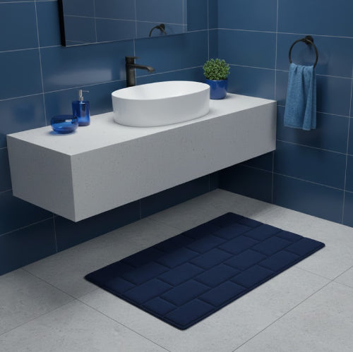 Tapis salle de bain contemporain sol bleu 